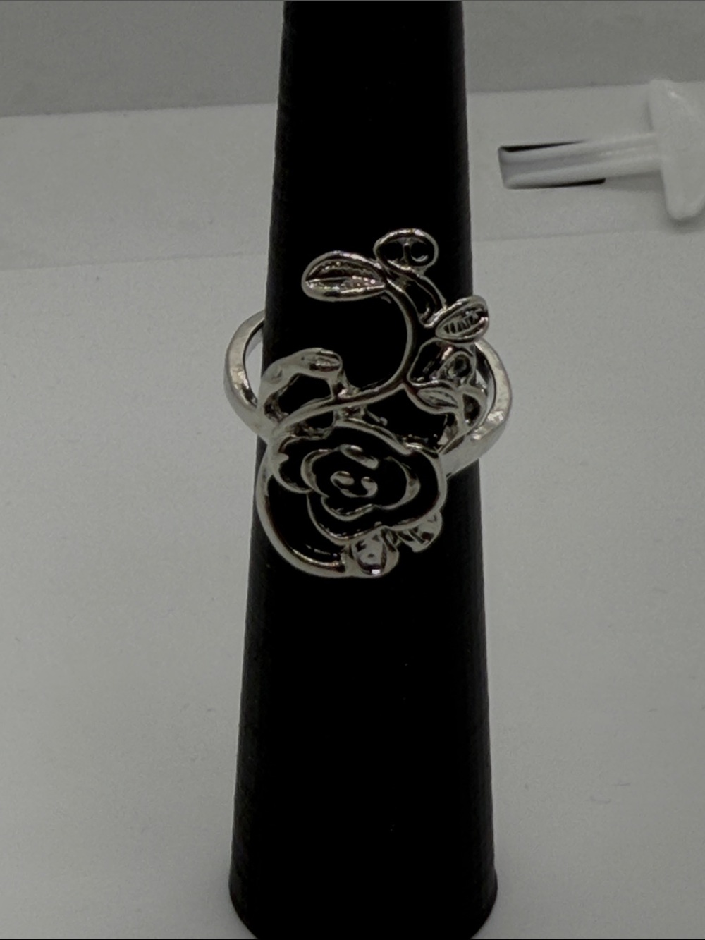 Silver Floral Vine Ring - Women's Jewelry size 8